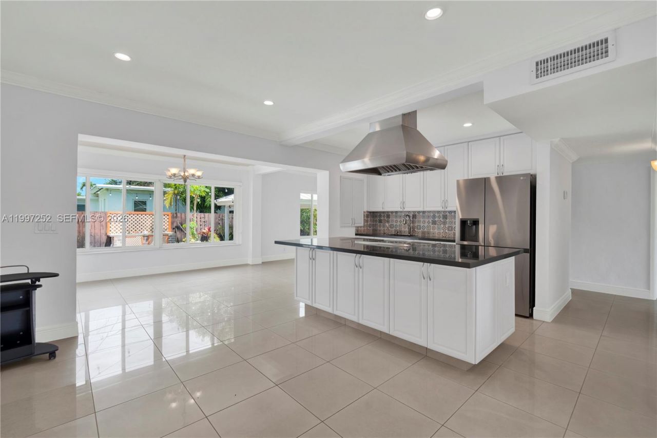 5901 SW 45th St, Miami, FL 33155 Photo