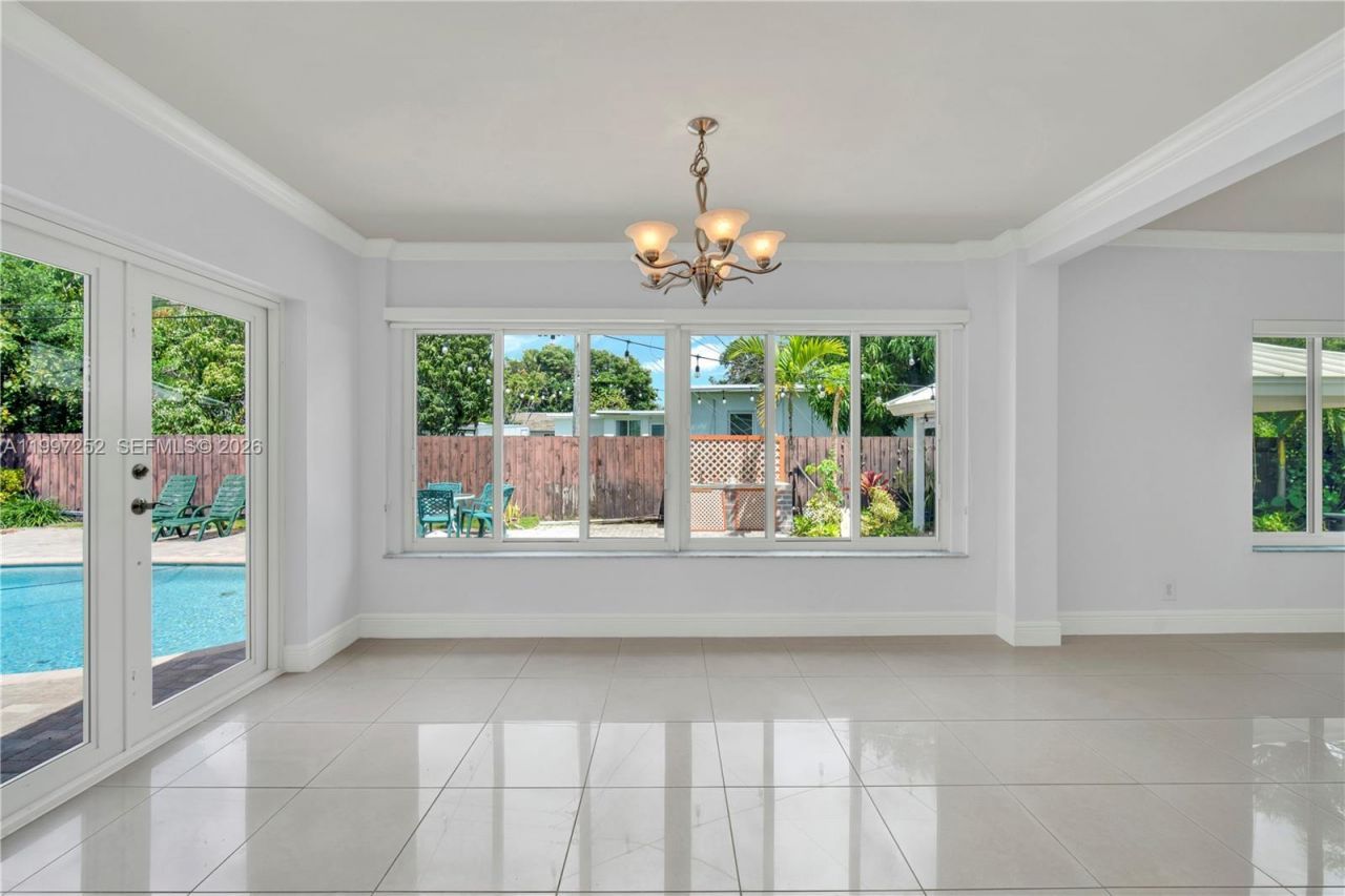 5901 SW 45th St, Miami, FL 33155 Photo