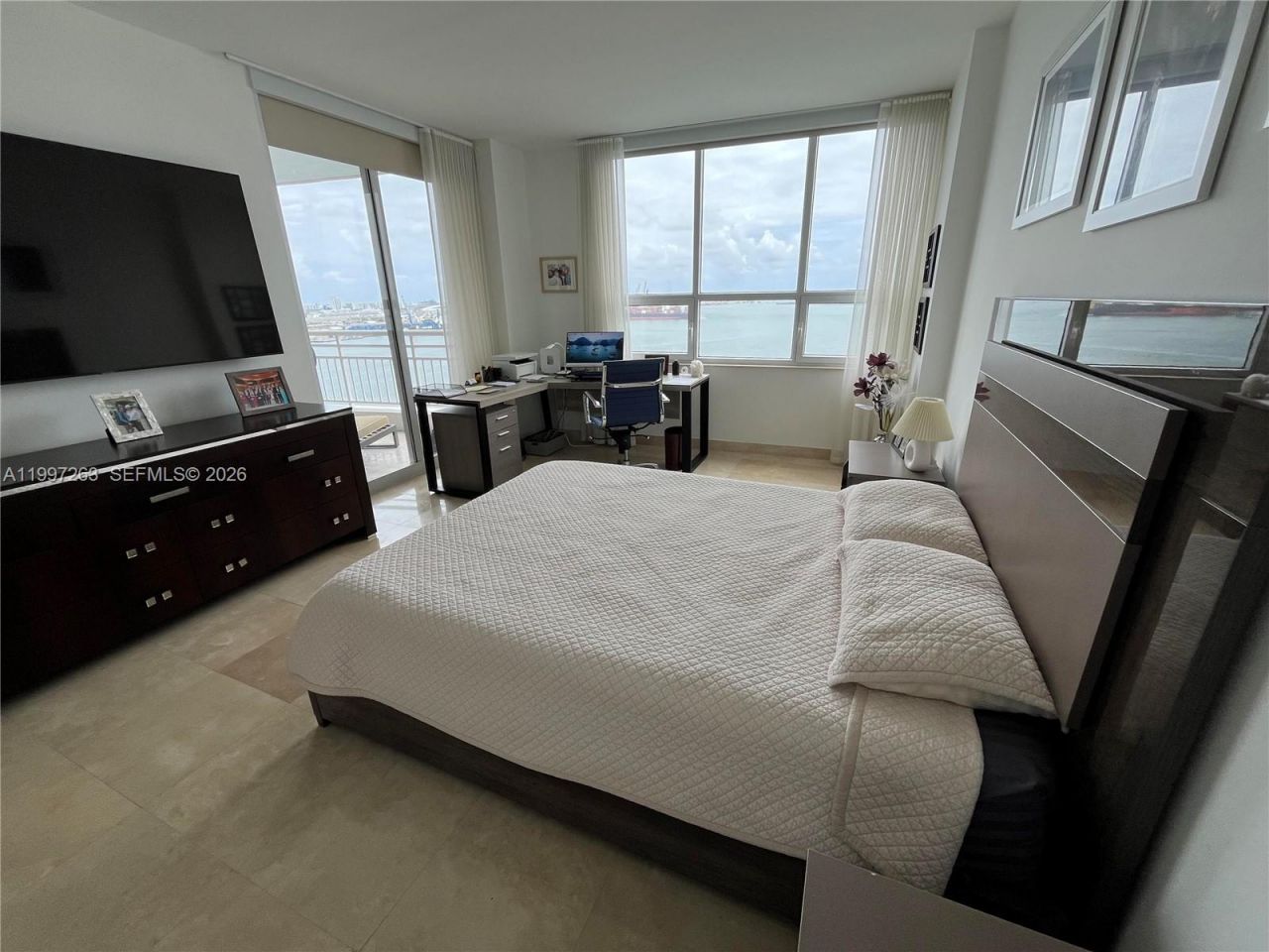 808 Brickell Key Dr, Unit 2002, Miami, FL 33131 Photo