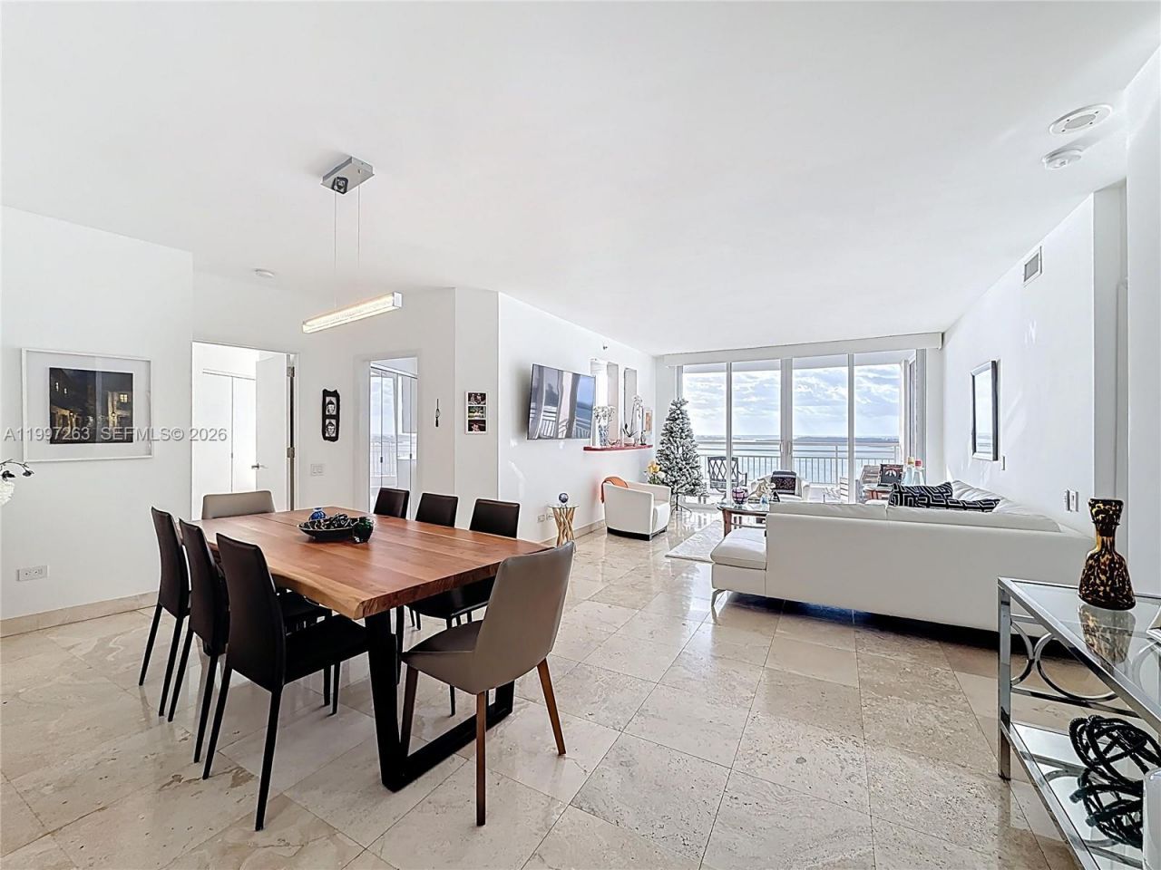 808 Brickell Key Dr, Unit 2002, Miami, FL 33131 Photo