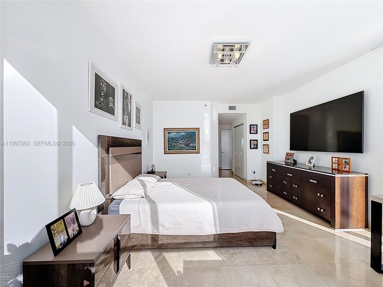 808 Brickell Key Dr, Unit 2002, Miami, FL 33131 Photo