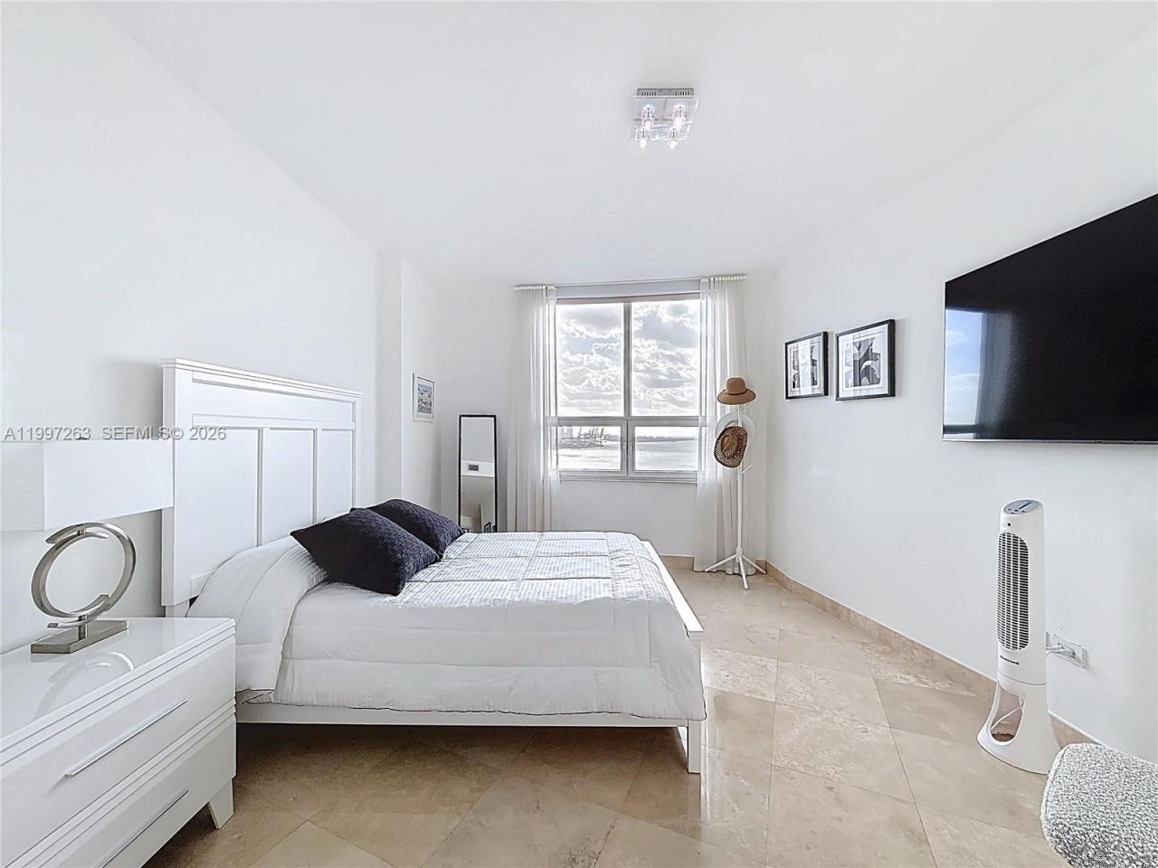 808 Brickell Key Dr, Unit 2002, Miami, FL 33131 Photo