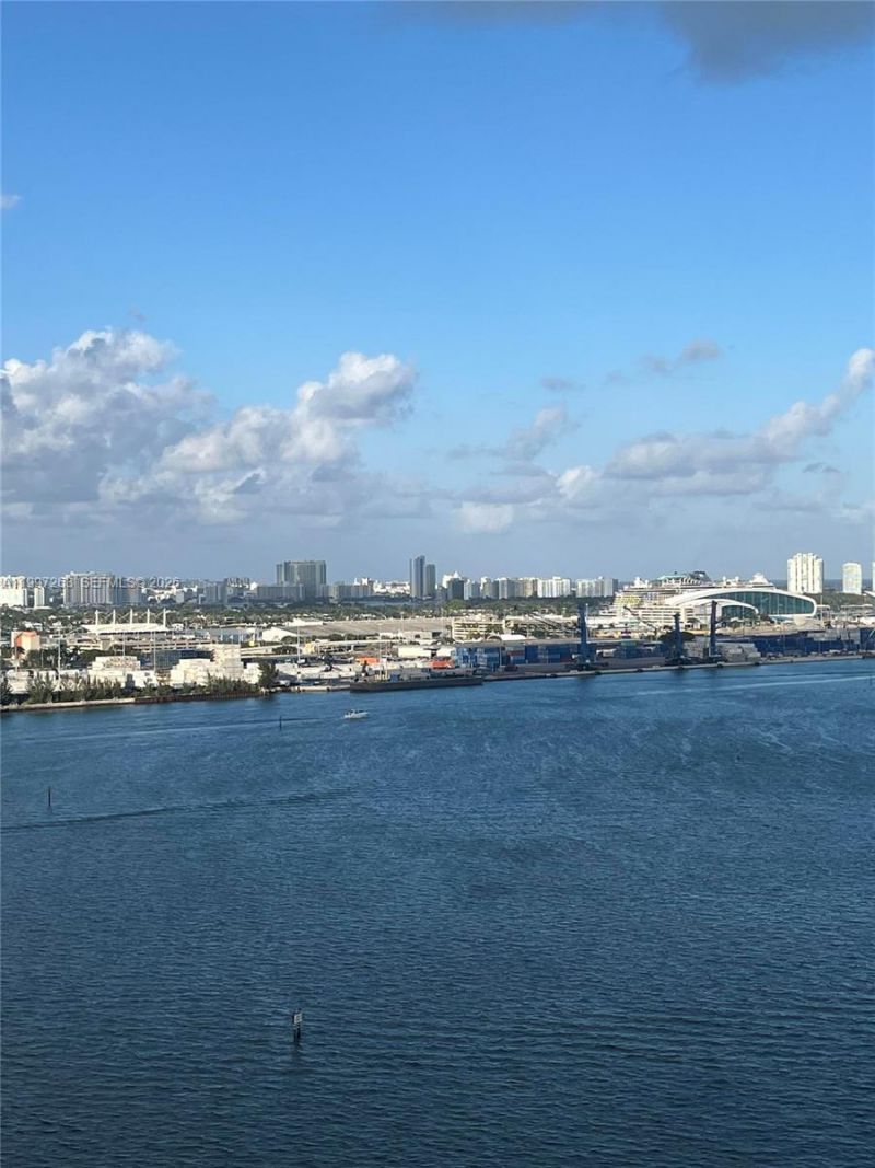 808 Brickell Key Dr, Unit 2002, Miami, FL 33131 Photo