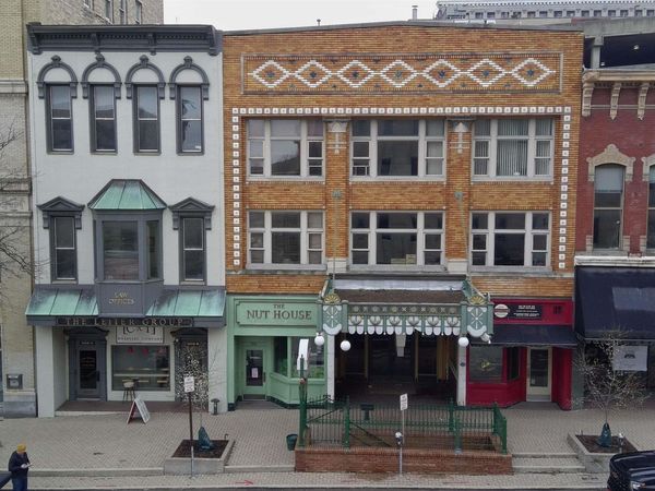 309-311 MAIN Street, Peoria, IL 61602