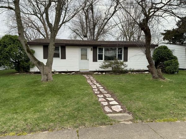 807 W Lowell Avenue, Mishawaka, IN 46545