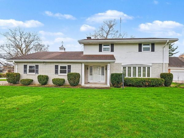 23456 Greenleaf Boulevard, Elkhart, IN 46514