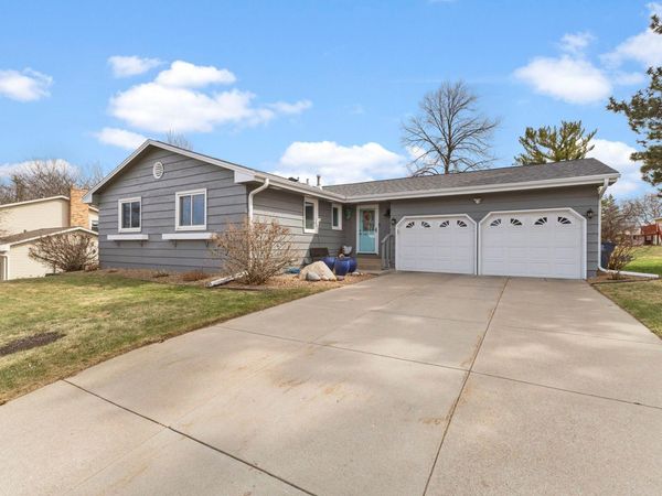 4409 W 98th Street, Bloomington, MN 55437