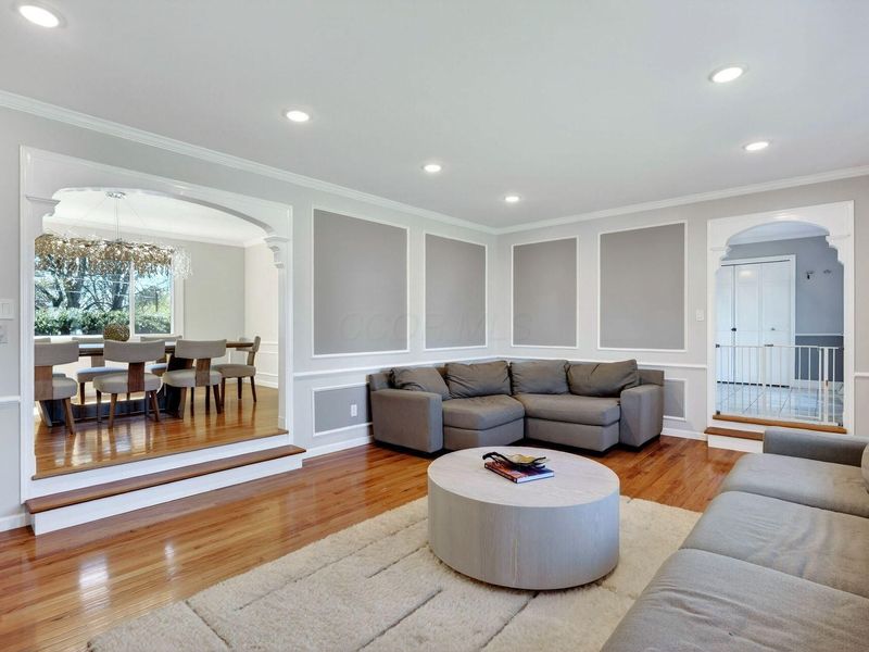 2433 Brookwood Road, Columbus, OH 43209 Photo 10