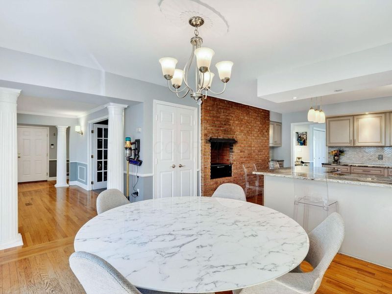 2433 Brookwood Road, Columbus, OH 43209 Photo 18