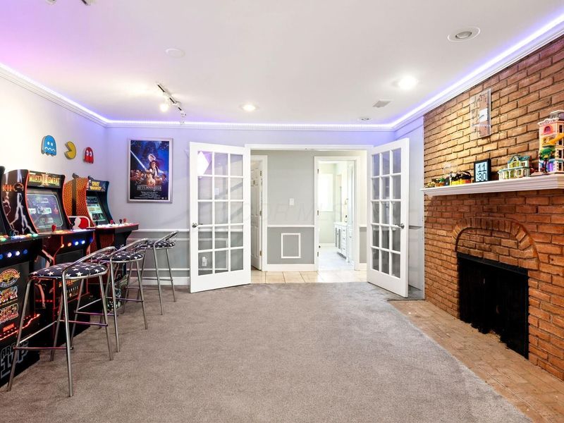 2433 Brookwood Road, Columbus, OH 43209 Photo 29