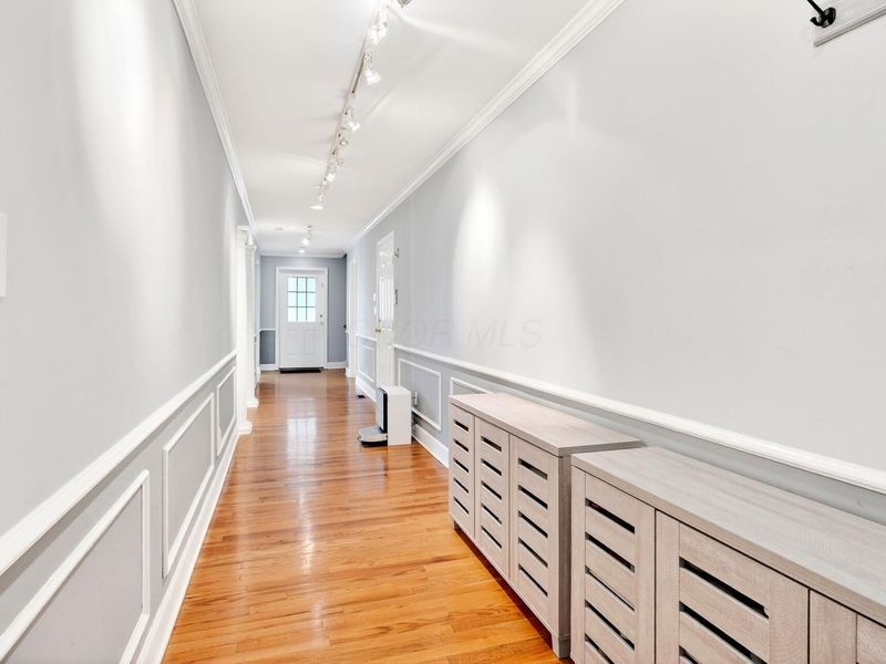 2433 Brookwood Road, Columbus, OH 43209 Photo 32