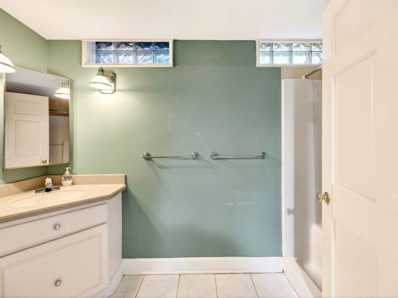 2433 Brookwood Road, Columbus, OH 43209 Photo 65