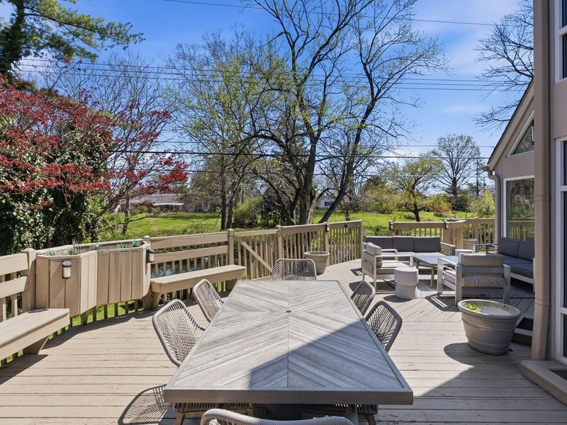 2433 Brookwood Road, Columbus, OH 43209 Photo 74