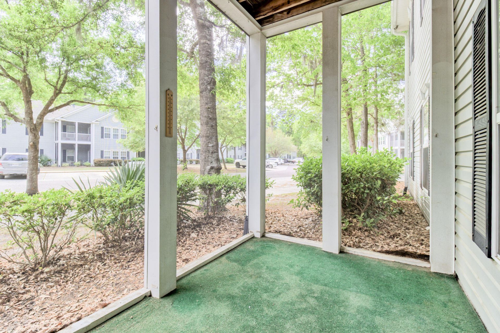 1401 Grove Park Drive Photo 11