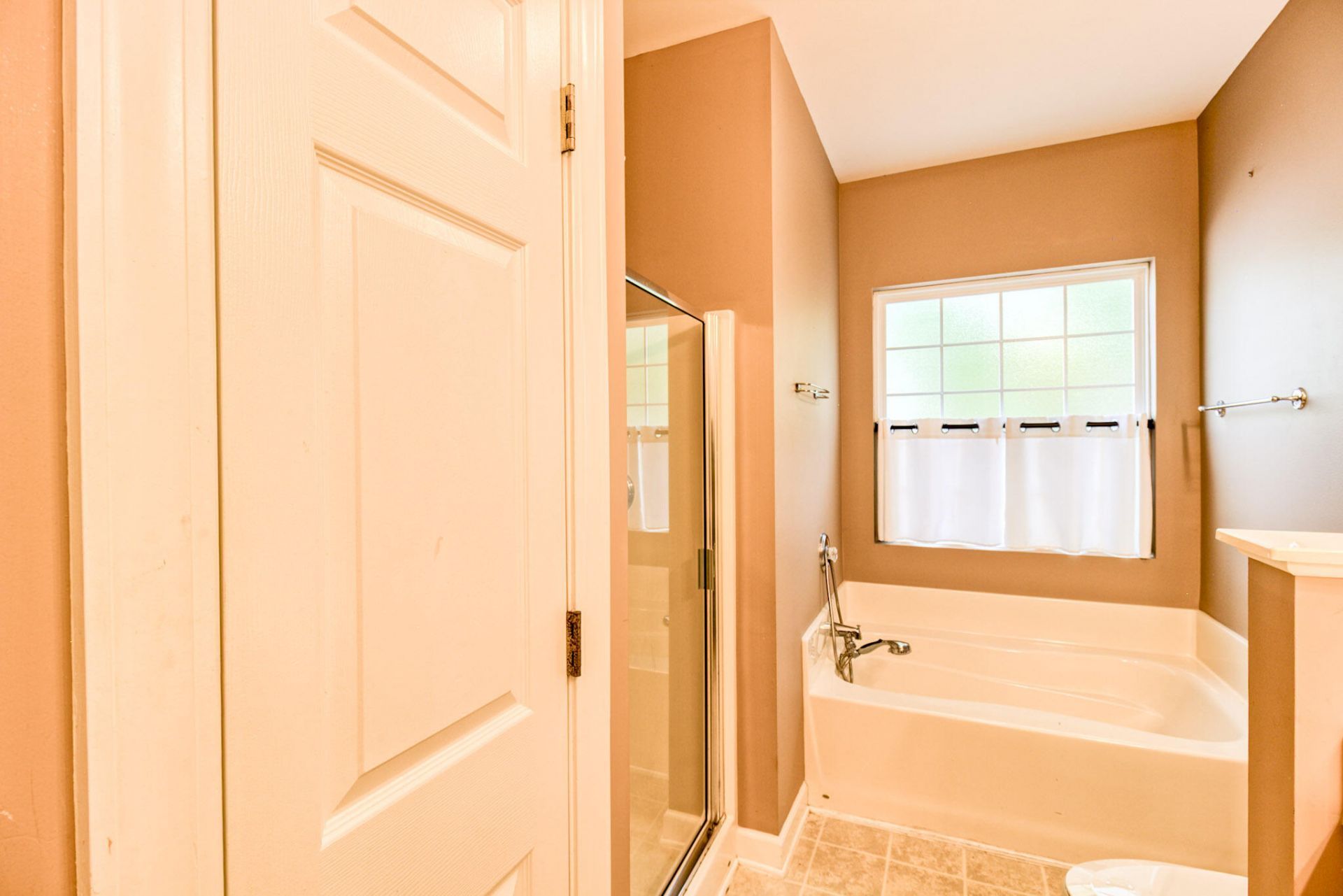 1401 Grove Park Drive Photo 20