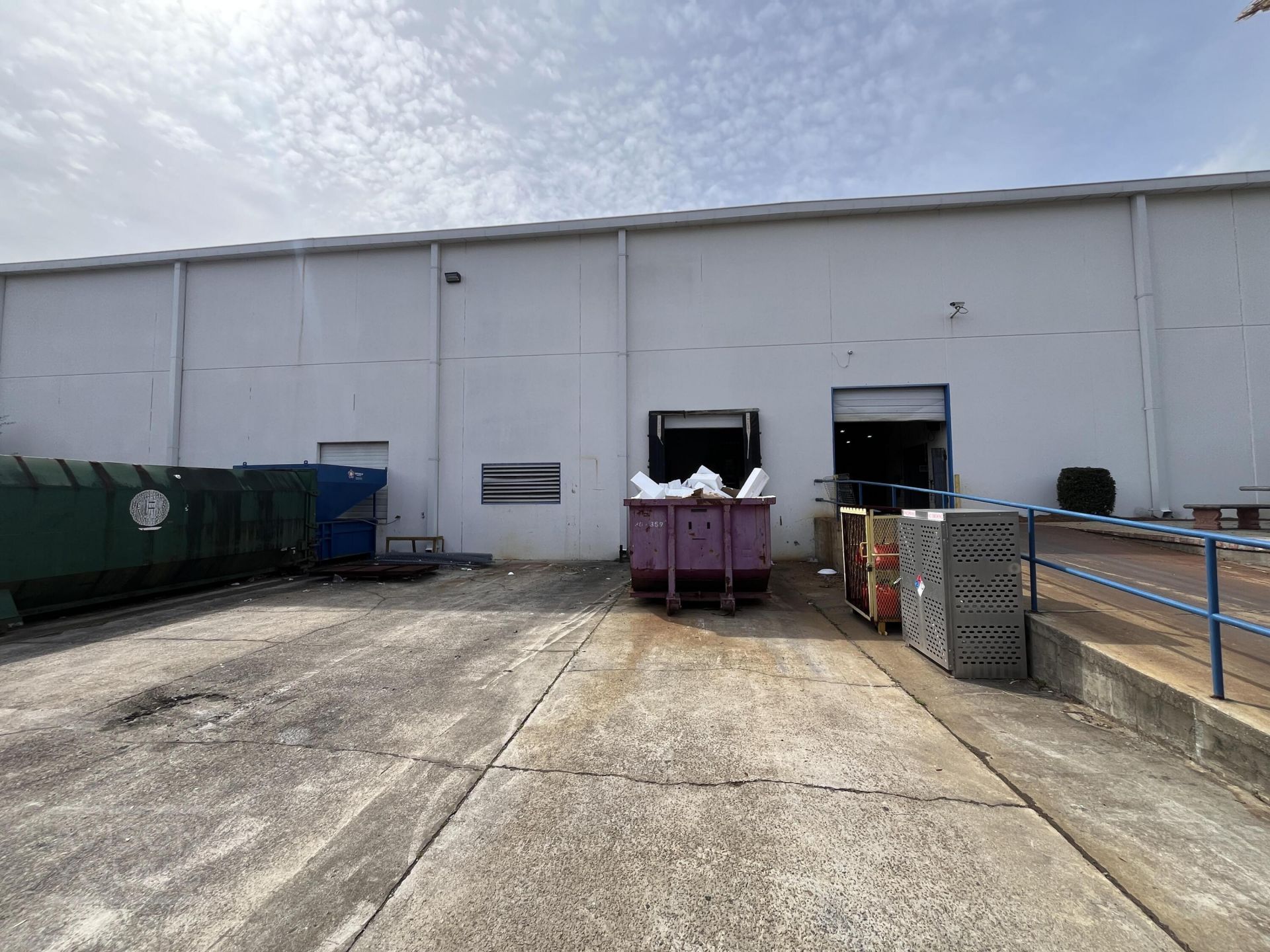 6 Corporate Parkway Photo 25