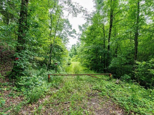 00 92 County Road , Athens, TN 37303