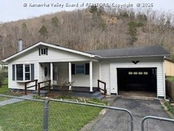 558 Corrine Bottom Road, Corinne, WV 25826