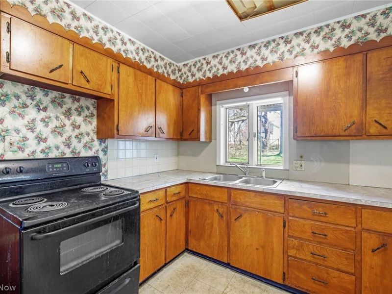 817 Harvard Street , Akron, OH 44311 Photo 10