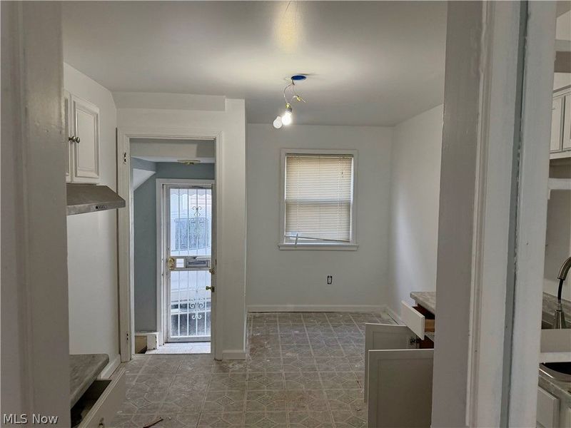 3813 E 143rd Street , Cleveland, OH 44128 Photo 2