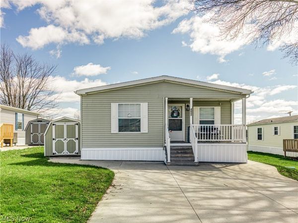 4822 Valley Hills Drive, Ravenna, OH 44266