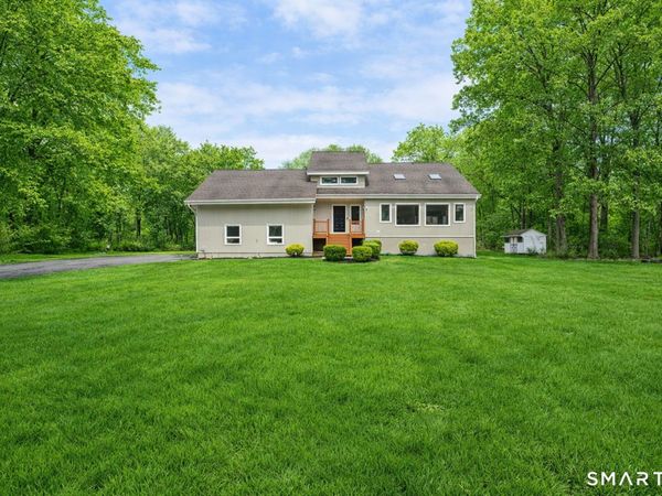 6 Daniels, Danbury, CT 06811