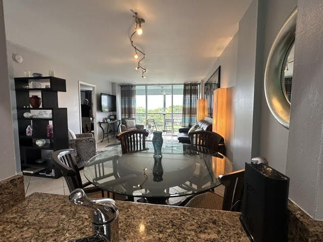 110 Royal Park Drive, Unit 4c, Oakland Park, FL 33309 Photo