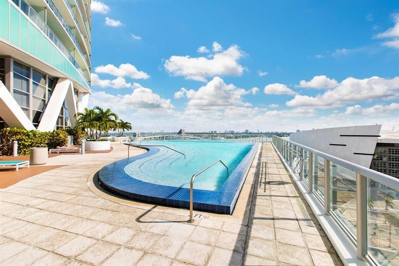 888 Biscayne Boulevard, Unit 1611, Miami, FL 33132 Photo