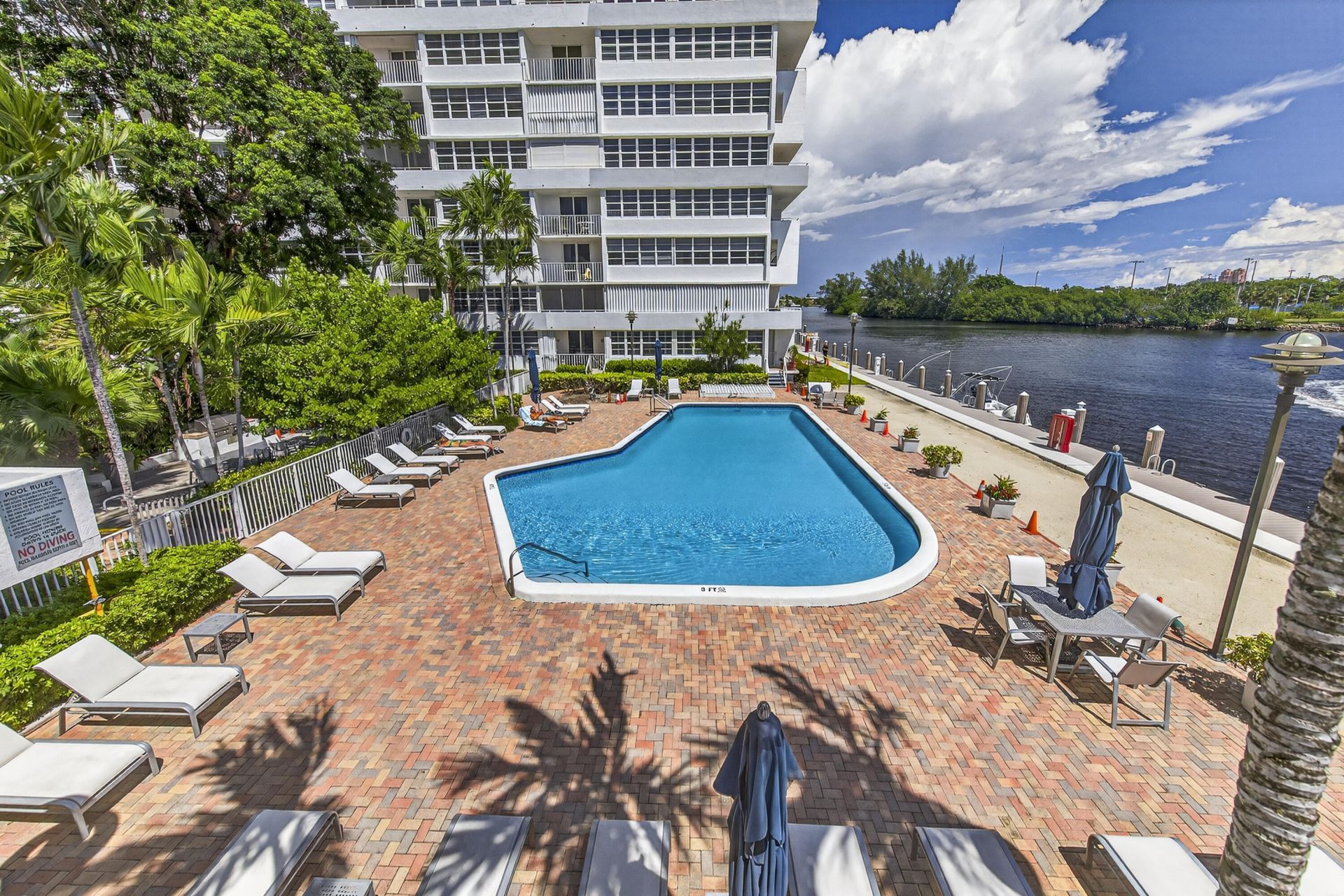 1170 N Federal Highway, Unit 411, Fort Lauderdale, FL 33304 Photo