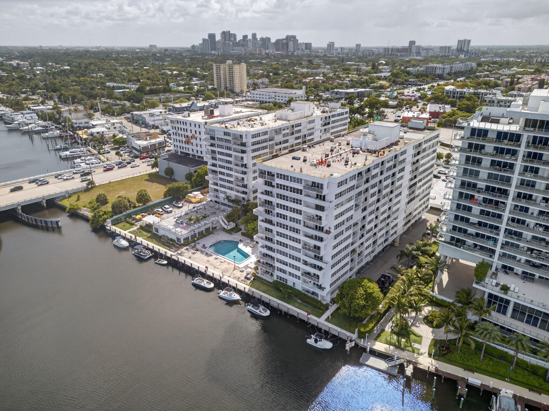 1170 N Federal Highway, Unit 411, Fort Lauderdale, FL 33304 Photo