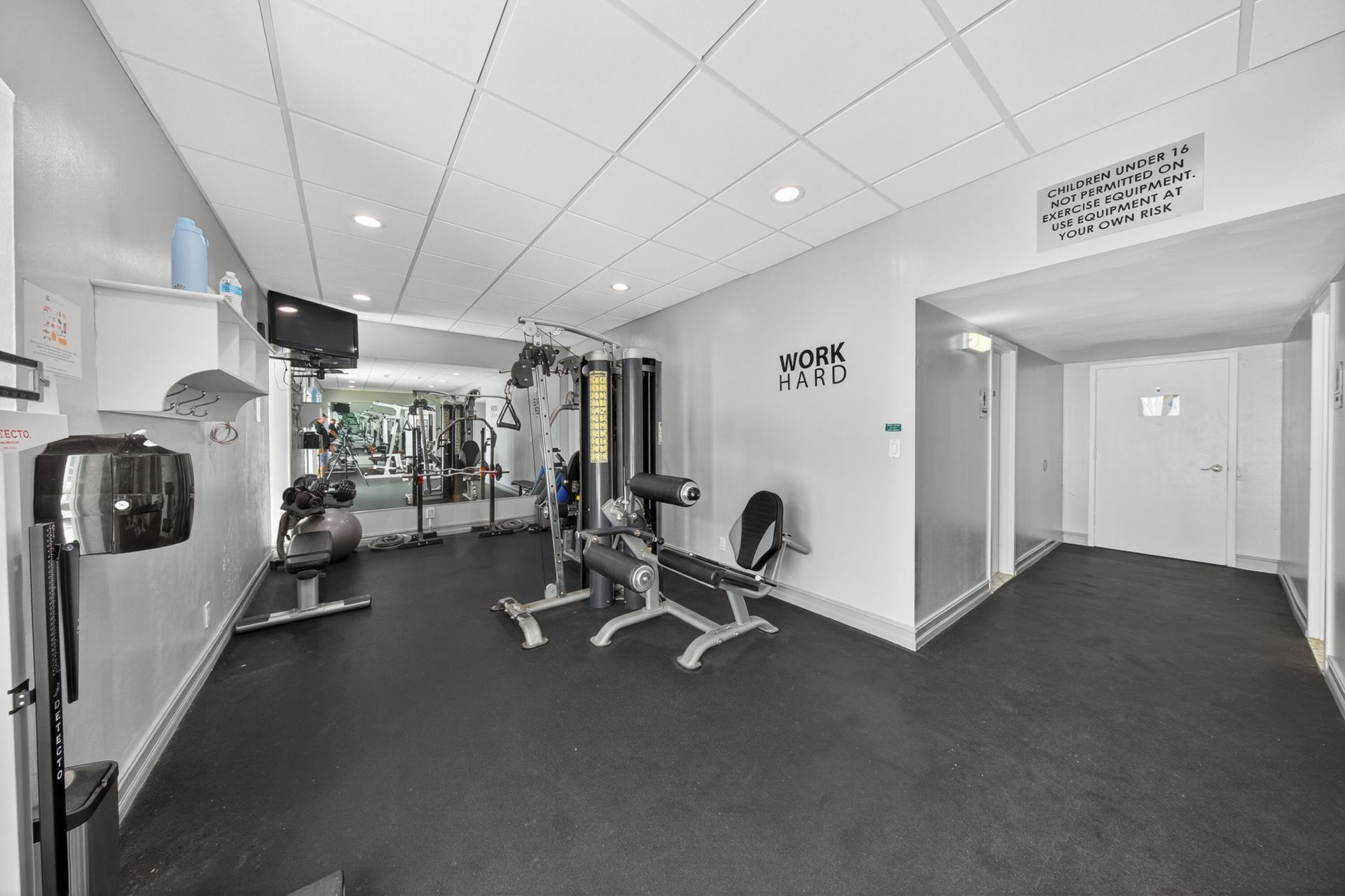 1170 N Federal Highway, Unit 411, Fort Lauderdale, FL 33304 Photo