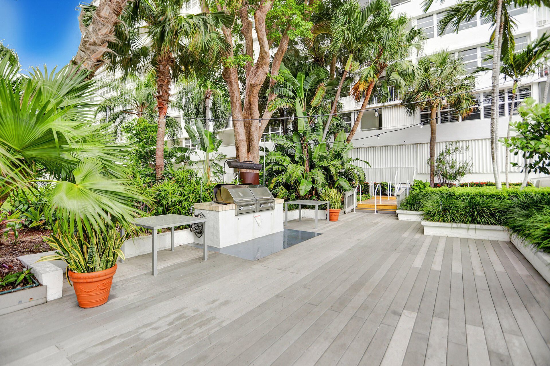 1170 N Federal Highway, Unit 411, Fort Lauderdale, FL 33304 Photo