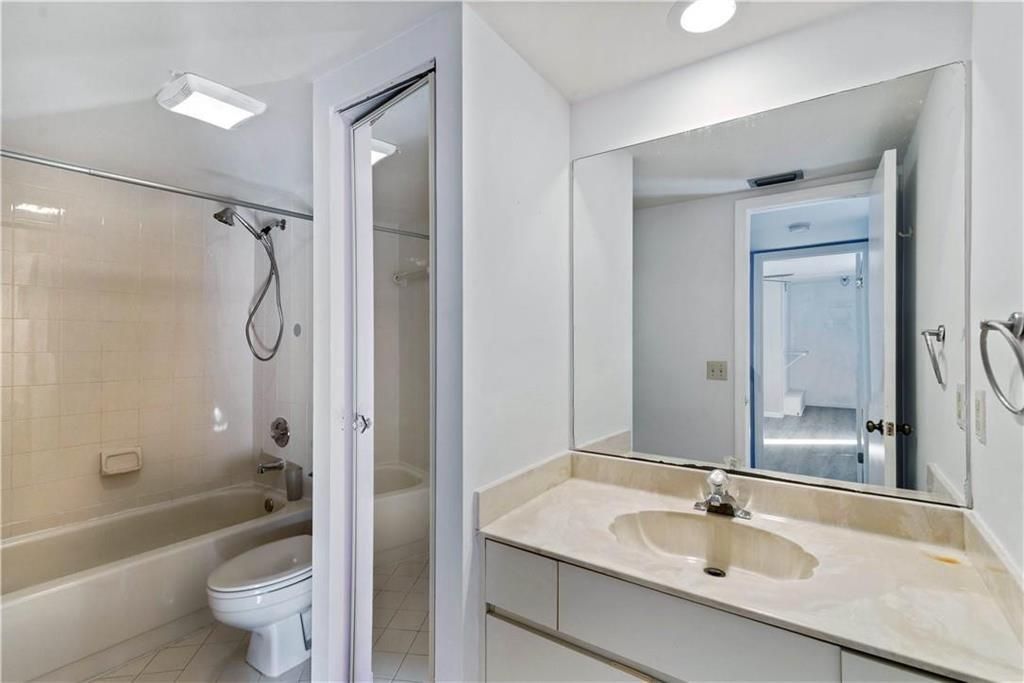 9951 NW 6th Court, Plantation, FL 33324 Photo