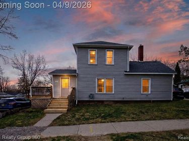 217 Maple Avenue, Alma, MI 48801