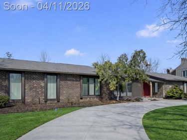 4033 E Hanover Court, West Bloomfield Twp, MI 48323