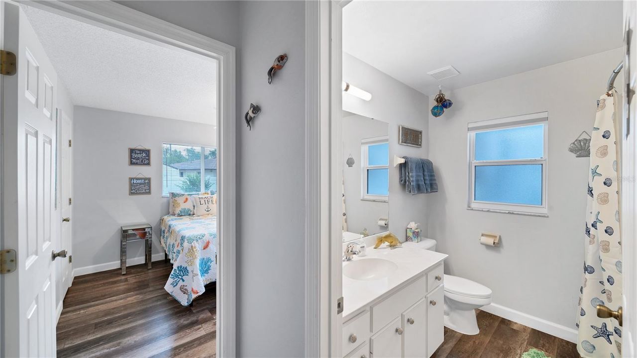 5219 Inverness Drive , Sarasota, FL 34243 Photo