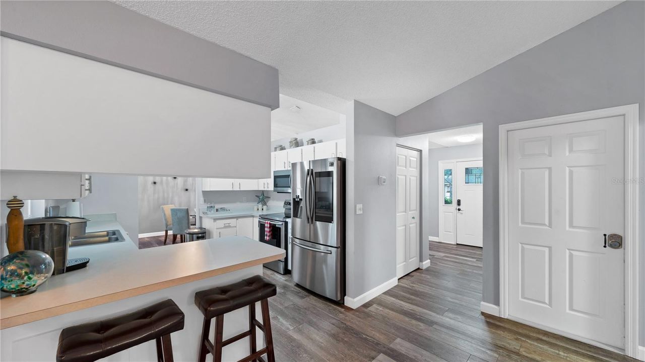 5219 Inverness Drive , Sarasota, FL 34243 Photo