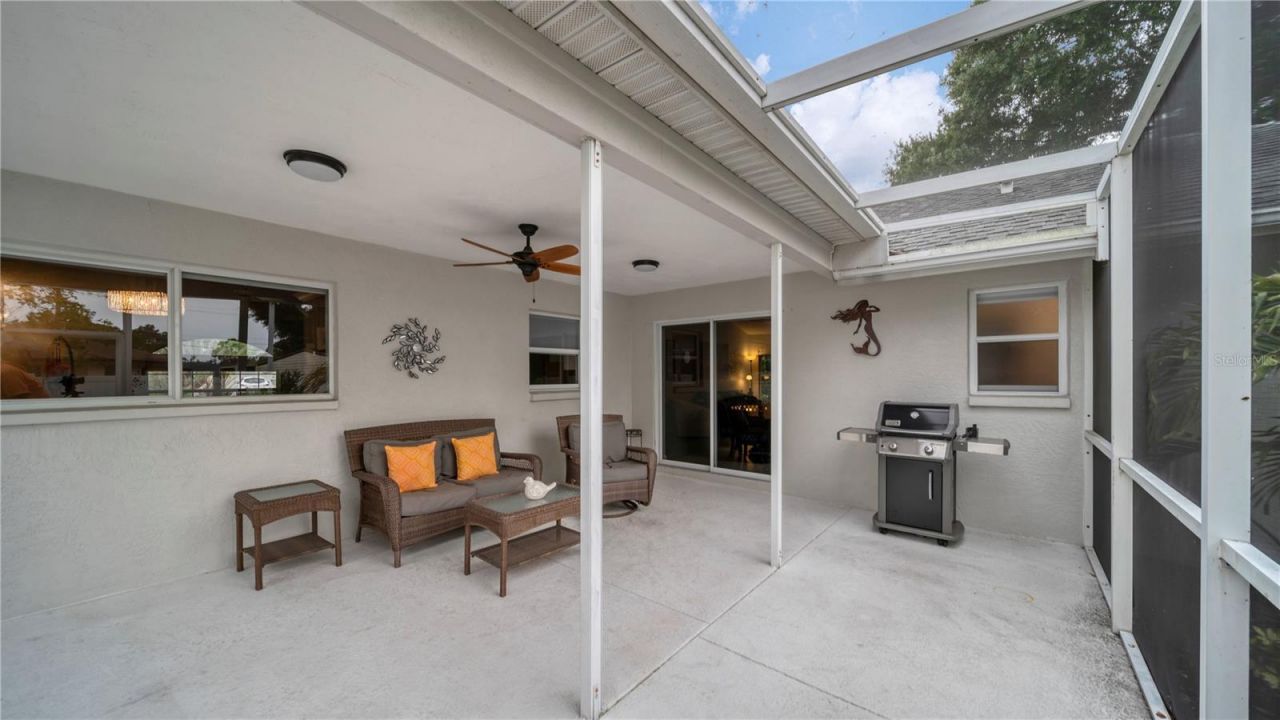 5219 Inverness Drive , Sarasota, FL 34243 Photo