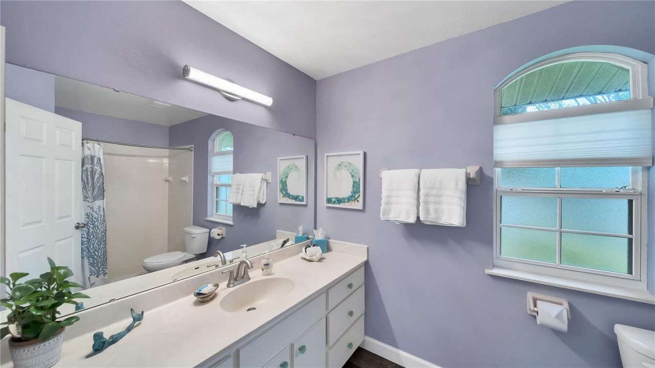 5219 Inverness Drive , Sarasota, FL 34243 Photo