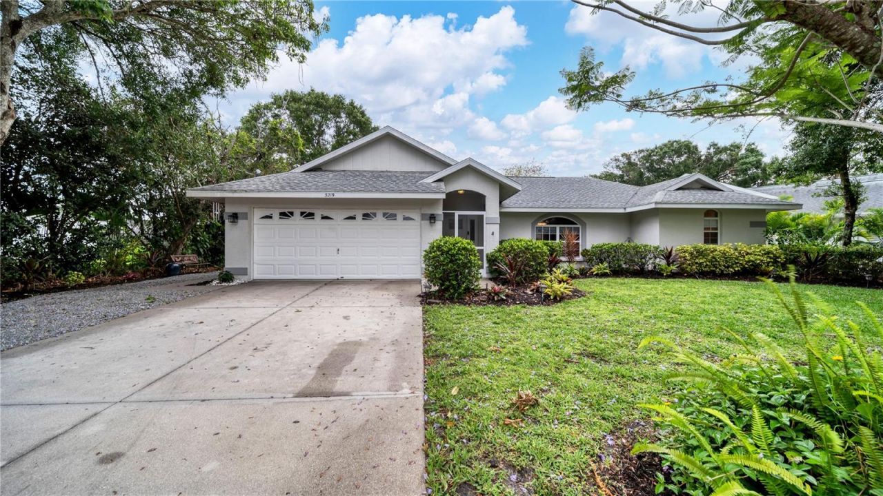 5219 Inverness Drive , Sarasota, FL 34243 Photo