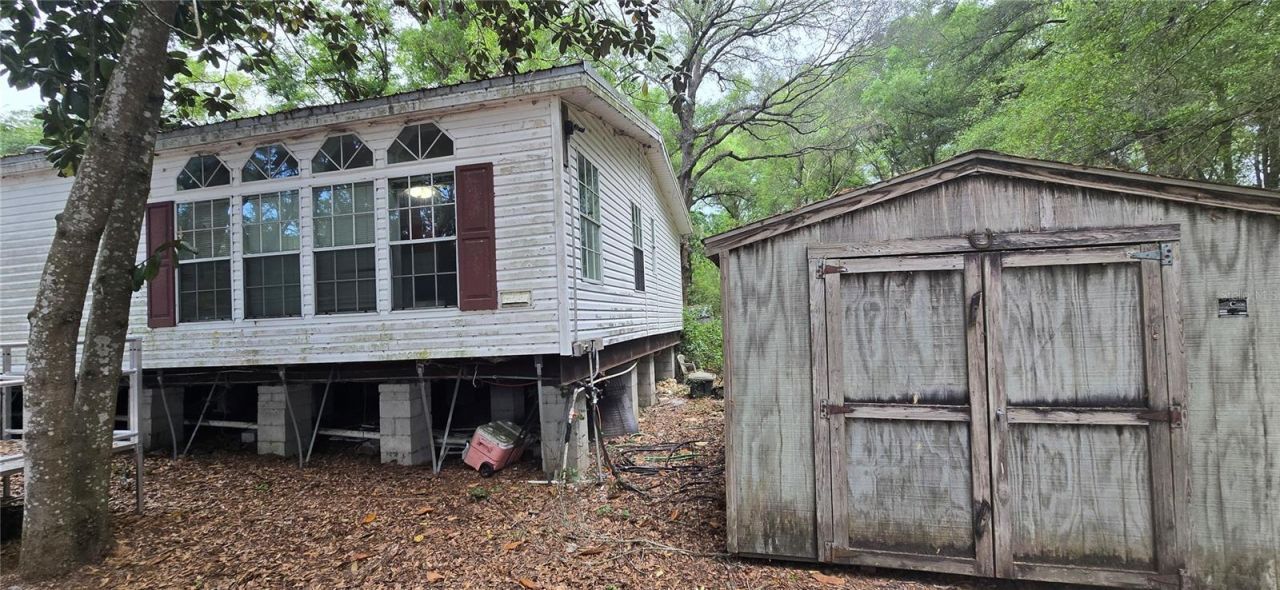 1329 NW 18th Way , Bell, FL 32619 Photo