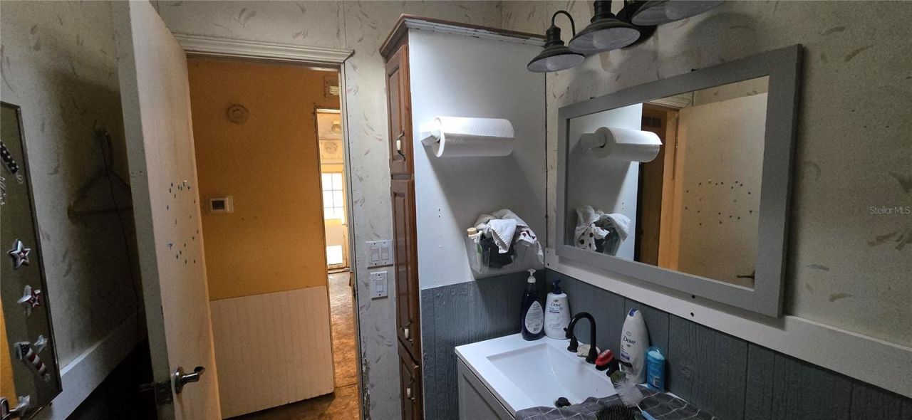 1329 NW 18th Way , Bell, FL 32619 Photo