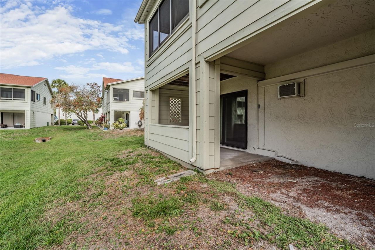 637 Drake Lane N, Dunedin, FL 34698 Photo