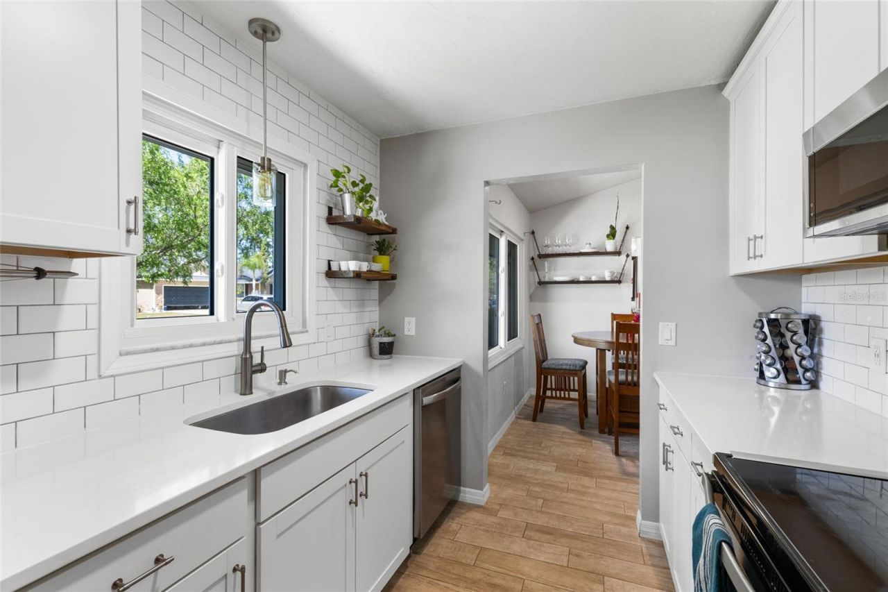 6109 NW 107th Place, Alachua, FL 32615 Photo