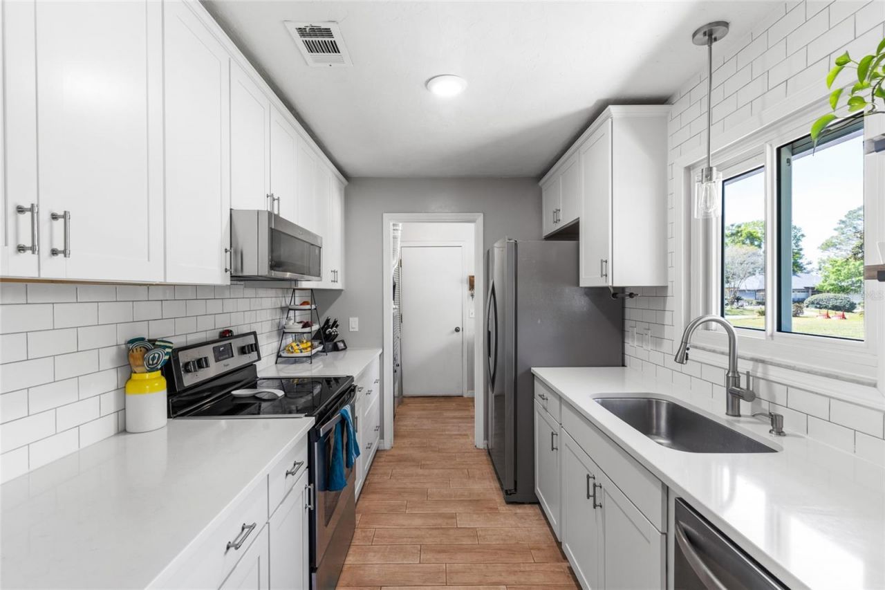 6109 NW 107th Place, Alachua, FL 32615 Photo