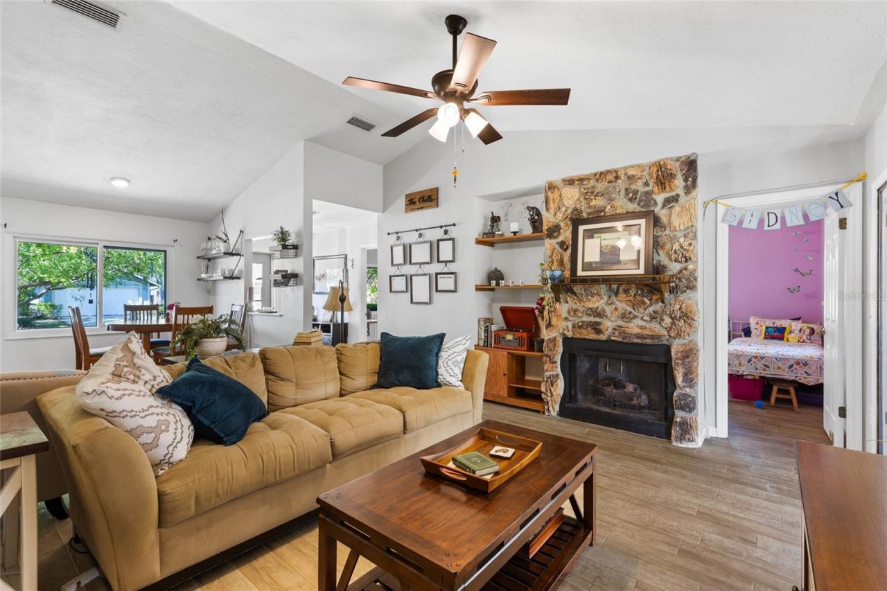 6109 NW 107th Place, Alachua, FL 32615 Photo