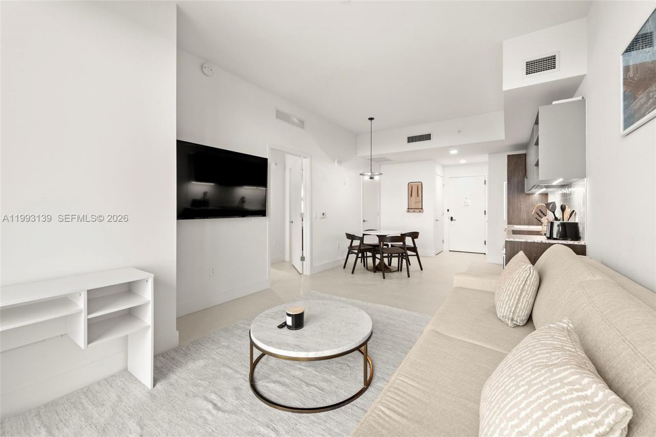 159 NE 6th St , Unit 5104, Miami, FL 33132 Photo