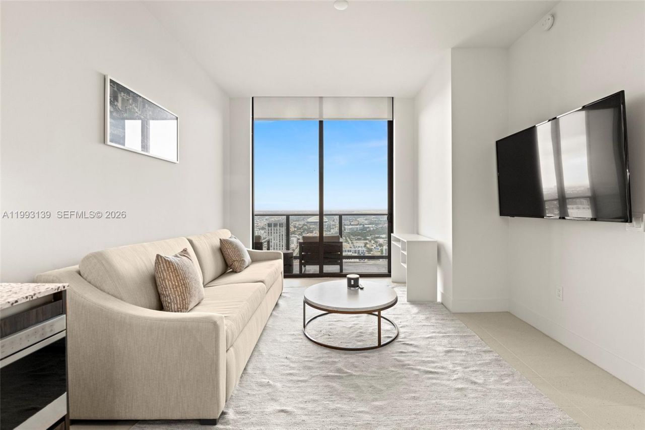 159 NE 6th St , Unit 5104, Miami, FL 33132 Photo