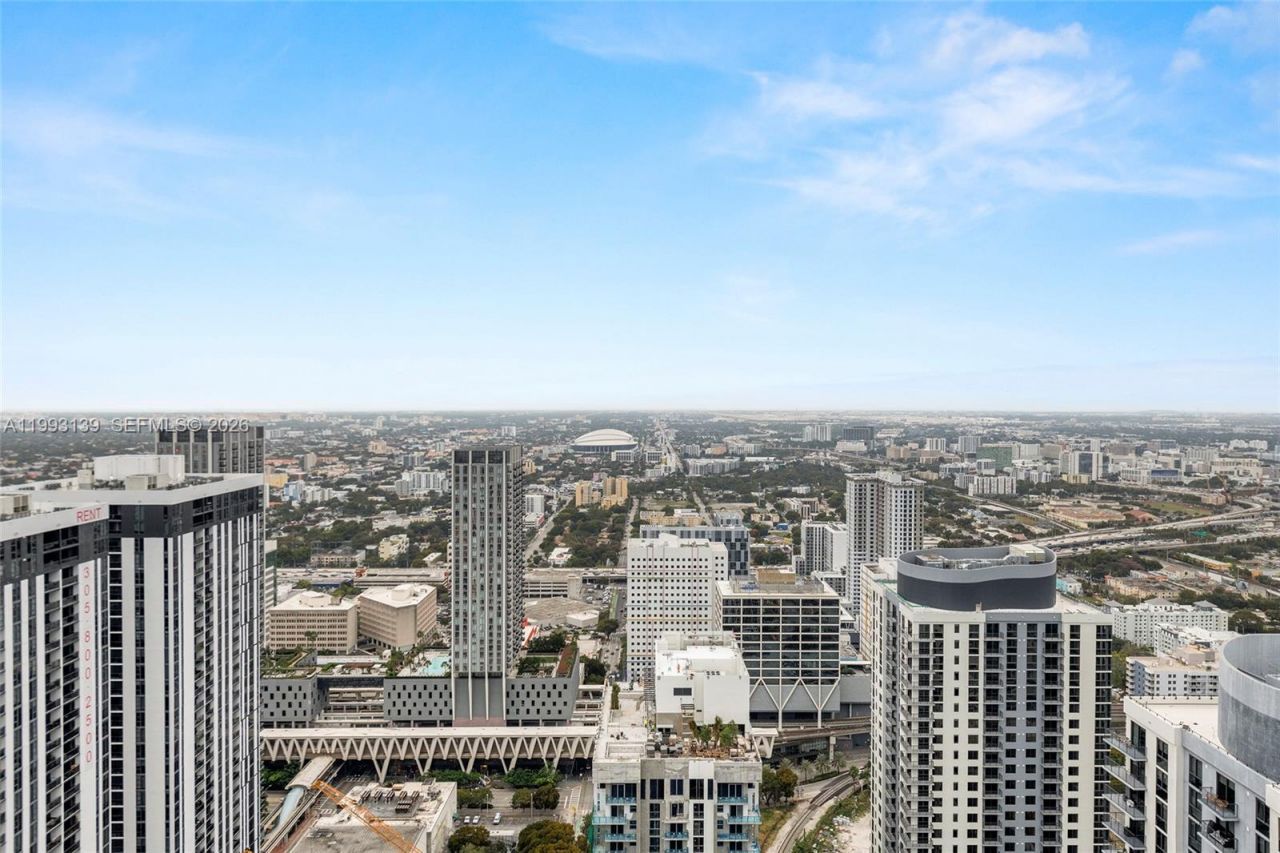 159 NE 6th St , Unit 5104, Miami, FL 33132 Photo