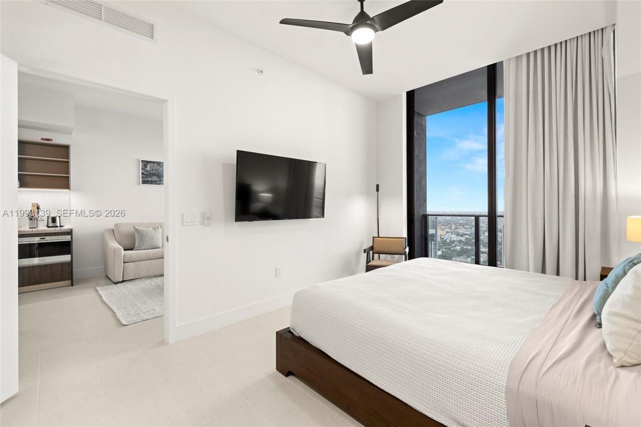 159 NE 6th St , Unit 5104, Miami, FL 33132 Photo